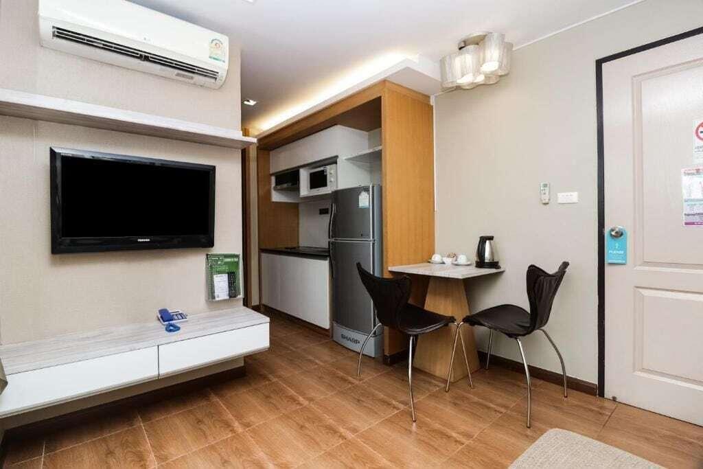Бангкок: Greenview Ekkamai 10