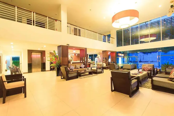 Кату: The Kris Residence