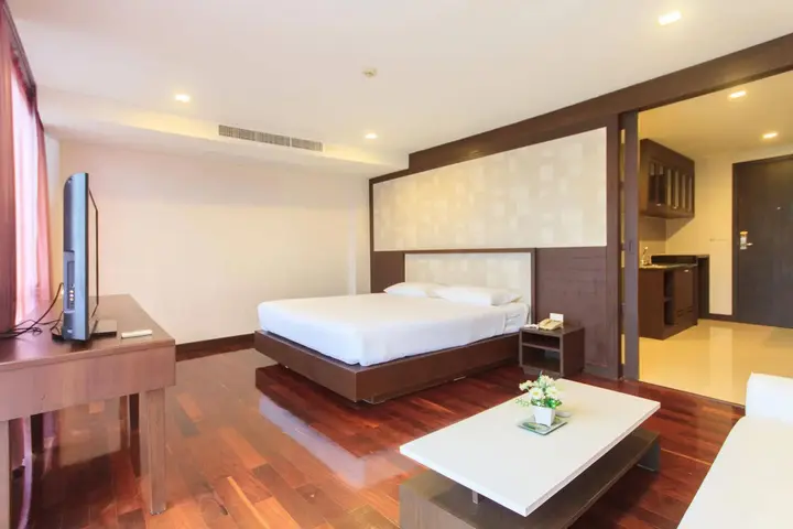 Кату: The Kris Residence