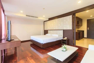 Кату: The Kris Residence
