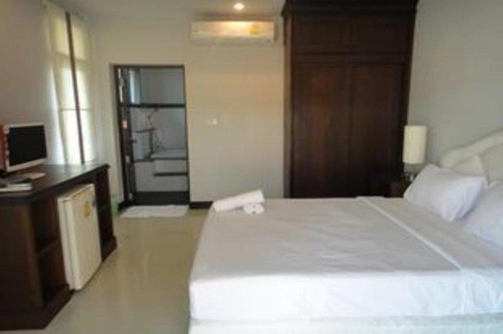 Khanom Sunrise Beach Hotel — фото 3