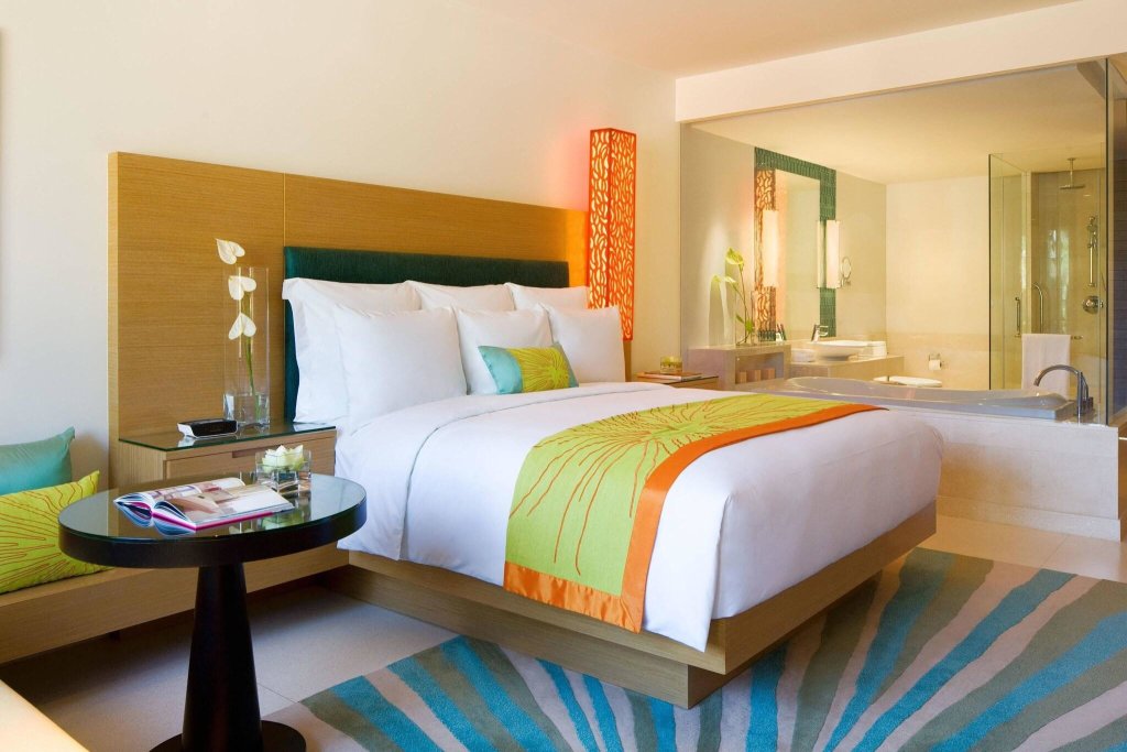 Пхукет: Renaissance Phuket Resort & Spa