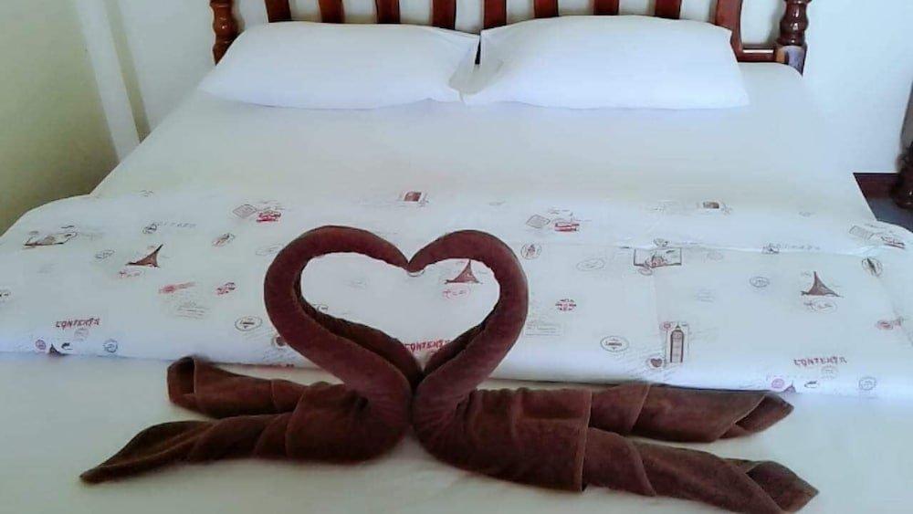 Остров Тау: Taatoh Resort & Freedom Beach Resort