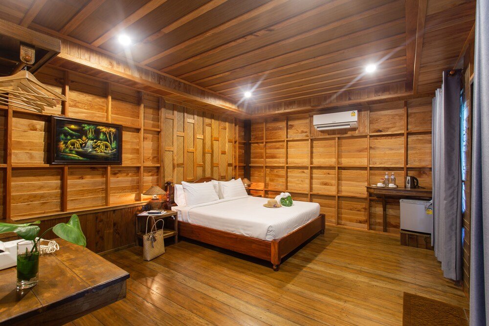 Остров Тау: Taatoh Resort & Freedom Beach Resort