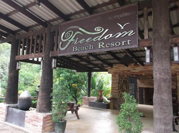 Остров Тау: Taatoh Resort & Freedom Beach Resort