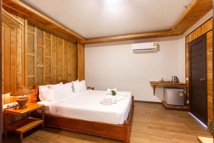 Остров Тау: Taatoh Resort & Freedom Beach Resort