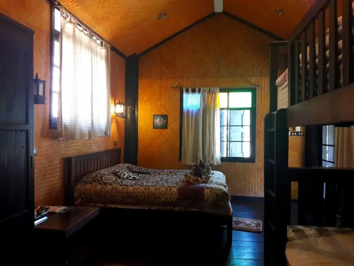Ханг Донг: Little Village Chiang Mai
