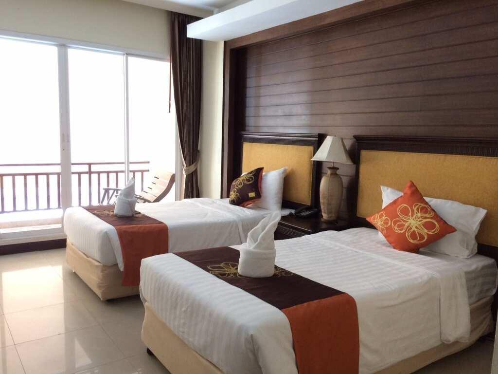 Паттайя: Seaside Jomtien Beach