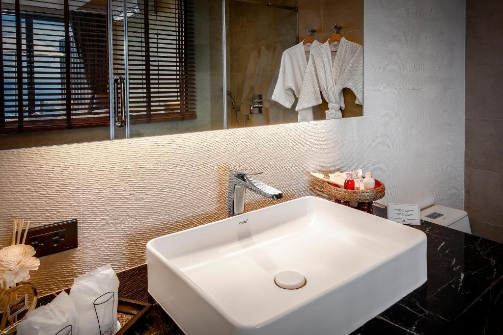 Остров Тау: Jamahkiri Resort & Spa