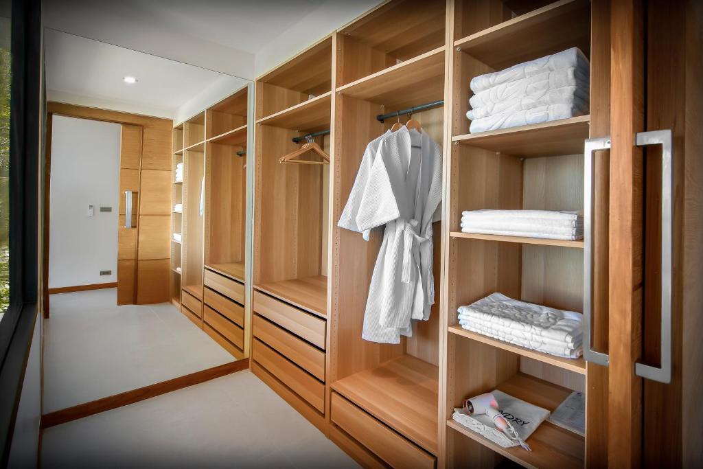 Остров Тау: Jamahkiri Resort & Spa