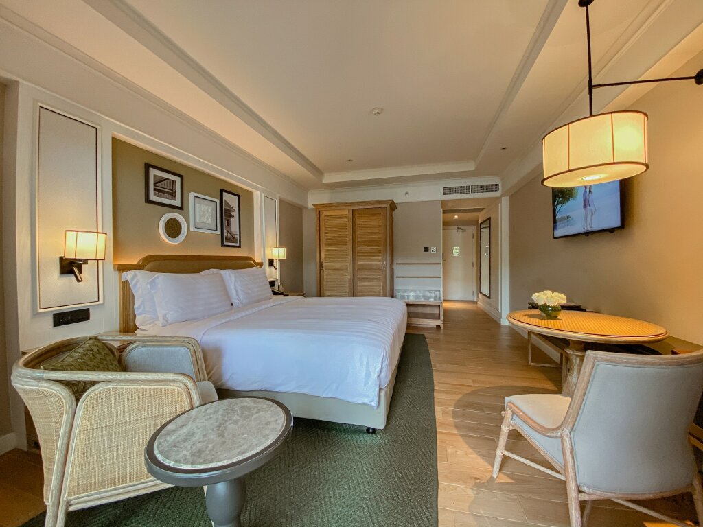 Чаам: Dusit Thani Hua Hin