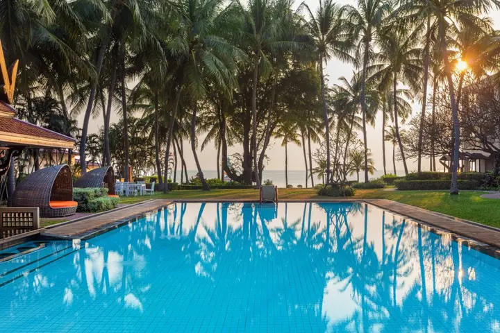 Чаам: Dusit Thani Hua Hin