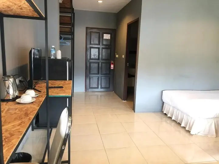 Самуи: Laem Din Hotel Chaweng