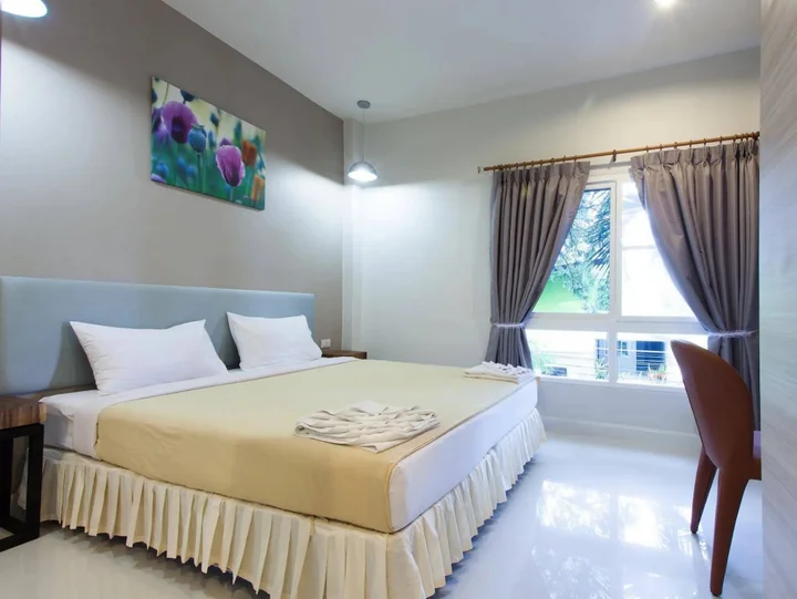 Муанг: Sandy House Rawai