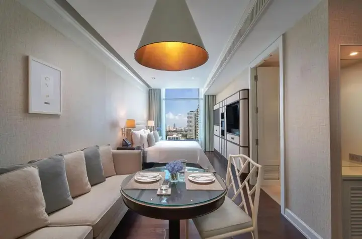 Бангкок: Отель Oriental Residence Bangkok