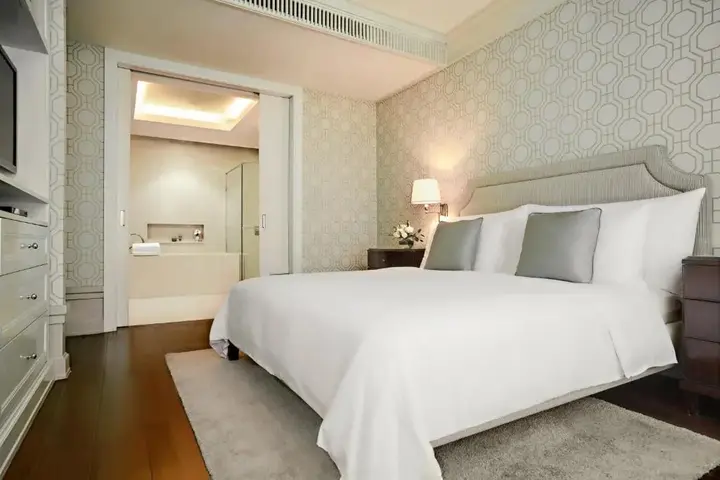 Бангкок: Отель Oriental Residence Bangkok