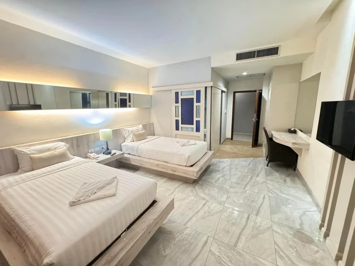 Кату: De coze' Hotel