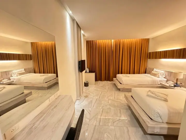 Кату: De coze' Hotel