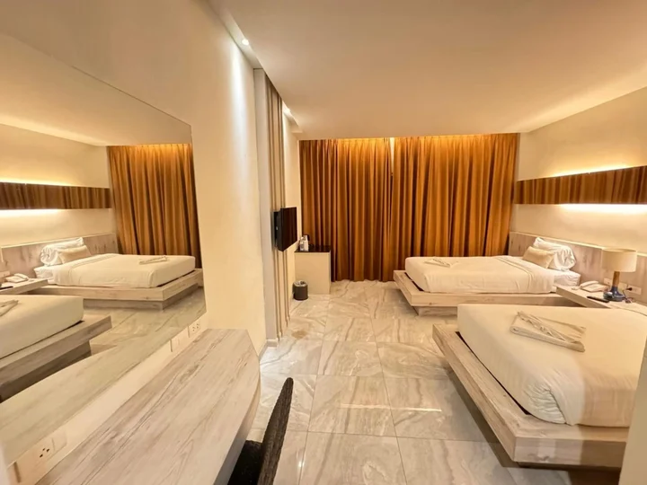 Кату: De coze' Hotel