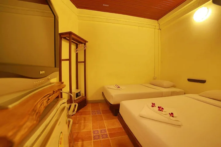 Кату: Relax Guesthouse