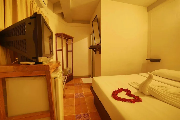 Кату: Relax Guesthouse