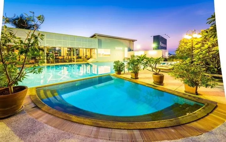 Сирача: Laemtong Service Apartment