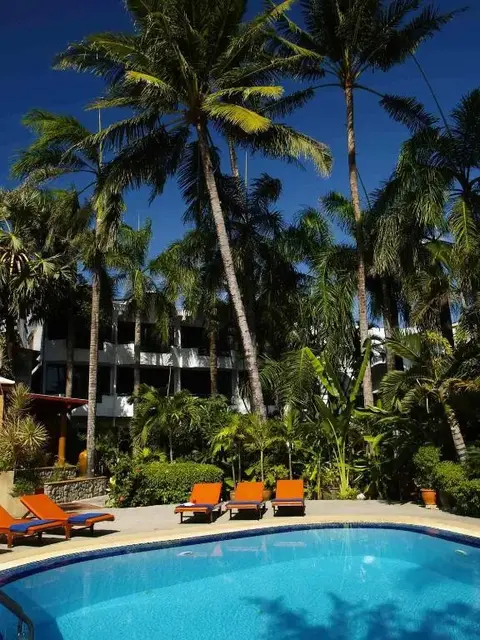 Пхукет: Safari Beach Hotel