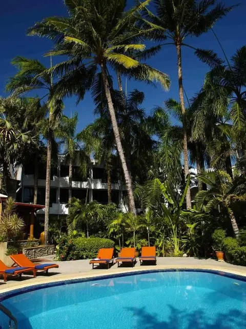 Пхукет: Safari Beach Hotel