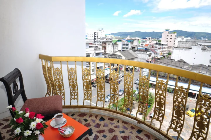 Хатъяй: BP Grand Suite Hotel