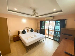 Кату: Star Guesthouse