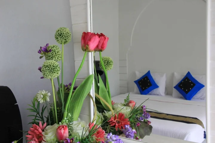 Тхаланг: Dinar Lodge