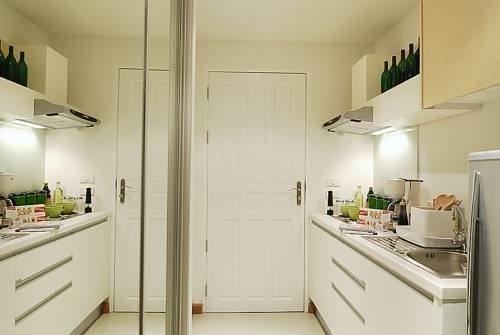 The Point Condominium — фото 1