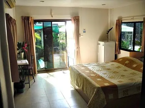 Тхаланг: Teeta Resort