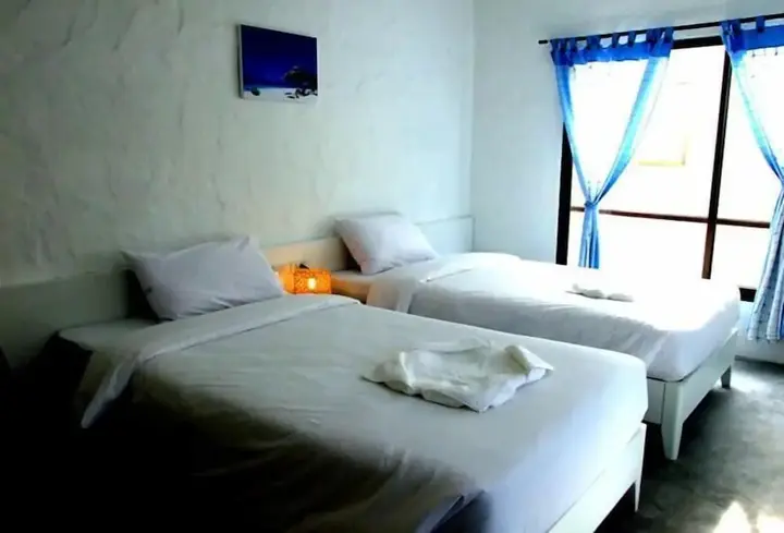 Пхи-Пхи-Дон: The White Hotel