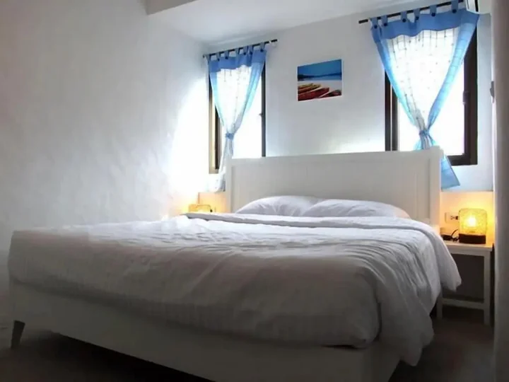 Пхи-Пхи-Дон: The White Hotel
