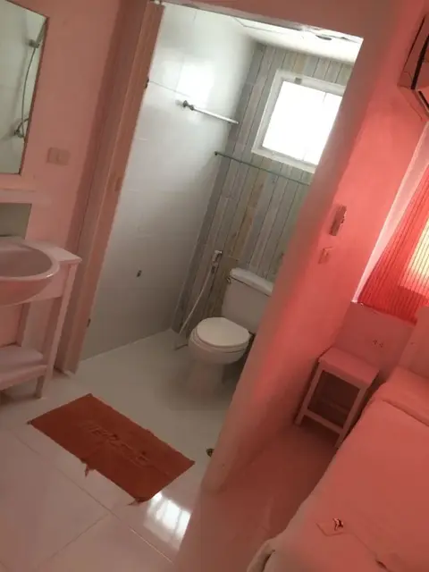 Пхи-Пхи-Дон: The White Hotel