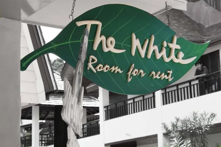 Пхи-Пхи-Дон: The White Hotel