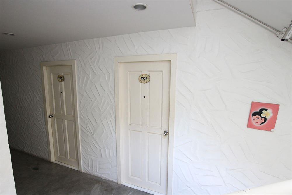 Пхи-Пхи-Дон: The White Hotel