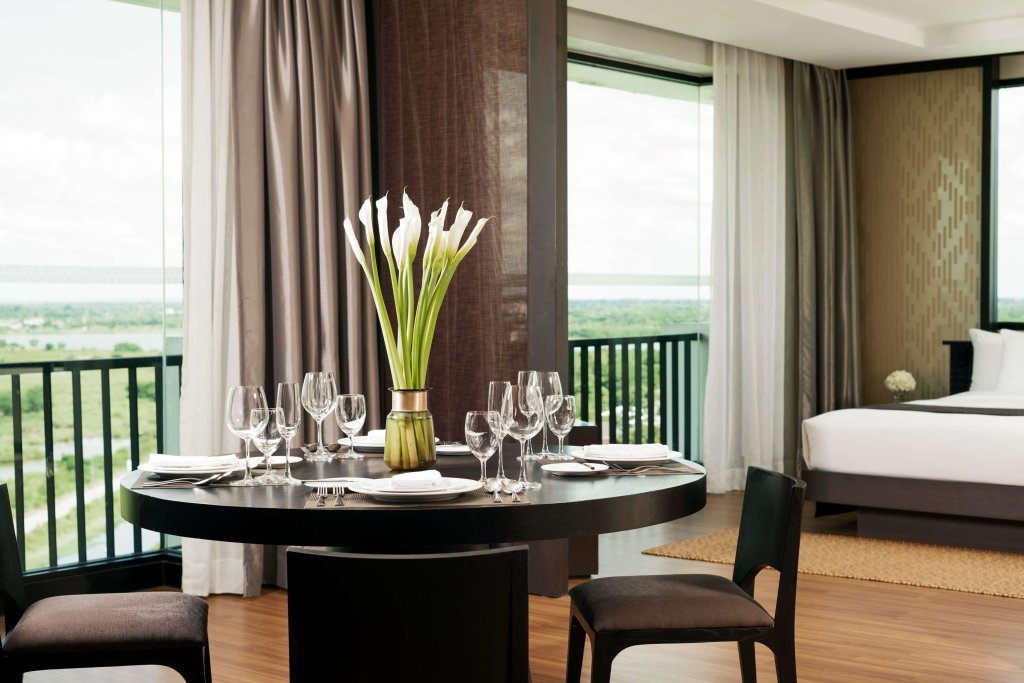Кхонкэн: Avani Khon Kaen Hotel & Convention Centre
