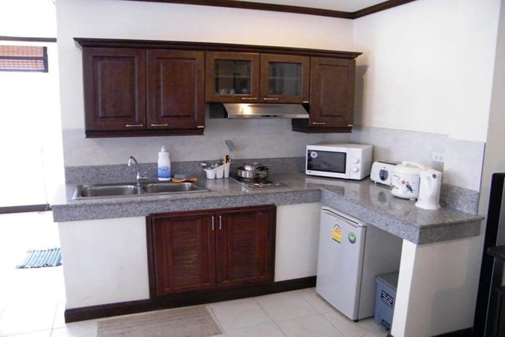 Самуи: The Waterfront Apartments