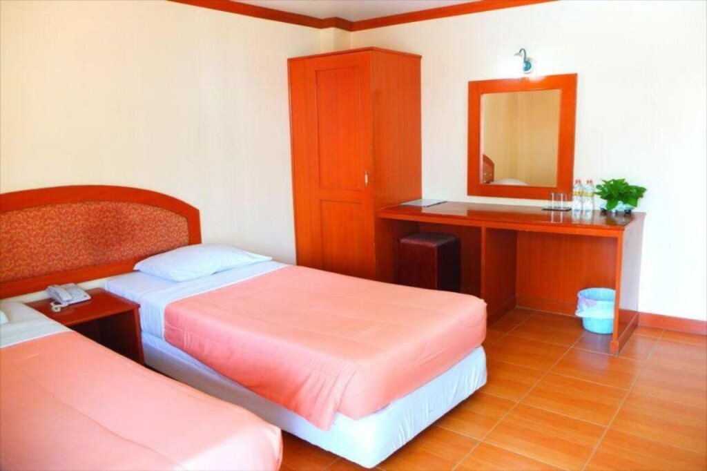 Паттайя: Queen Pattaya Hotel
