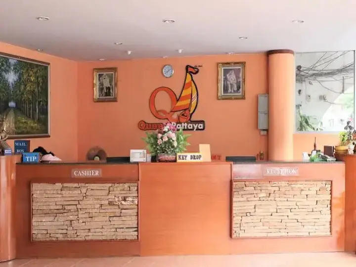 Паттайя: Queen Pattaya Hotel