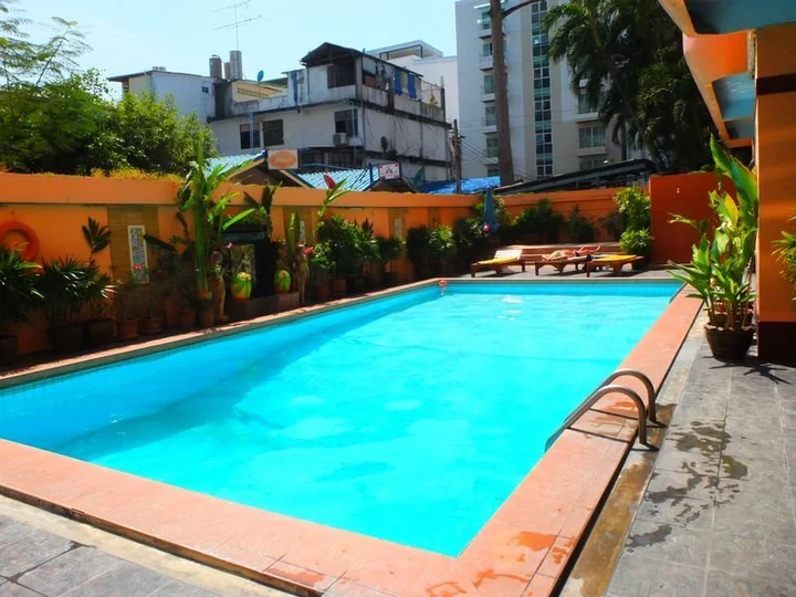 Паттайя: Queen Pattaya Hotel