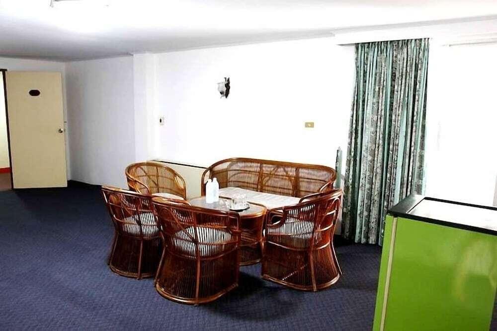 Паттайя: Queen Pattaya Hotel