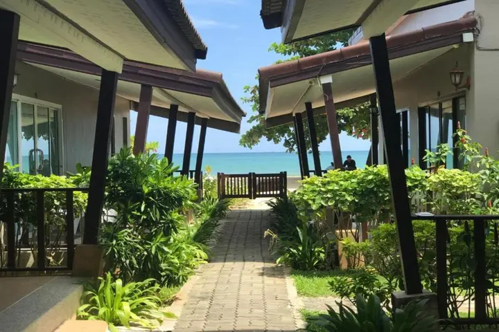 Тхаланг: Dang Sea Beach Bungalow