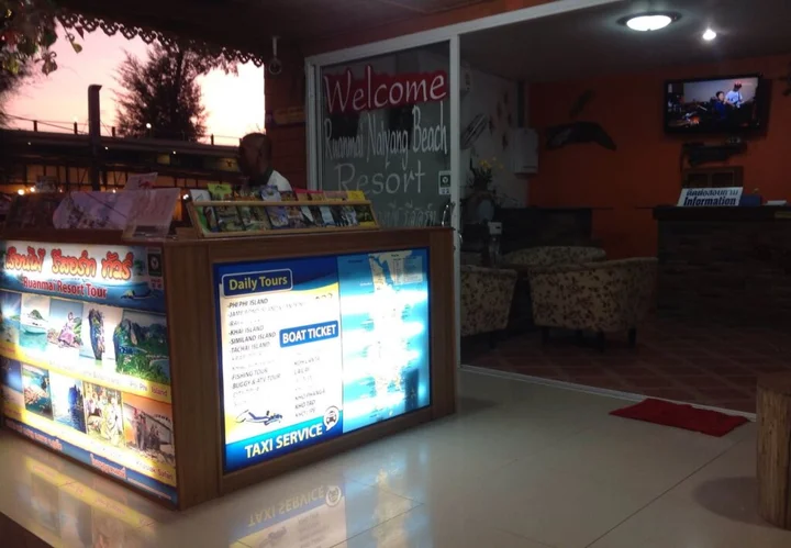 Тхаланг: Ruan Mai Naiyang Beach Resort
