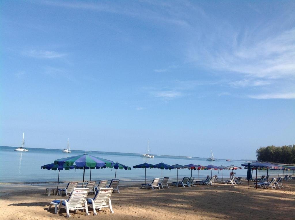 Тхаланг: Ruan Mai Naiyang Beach Resort