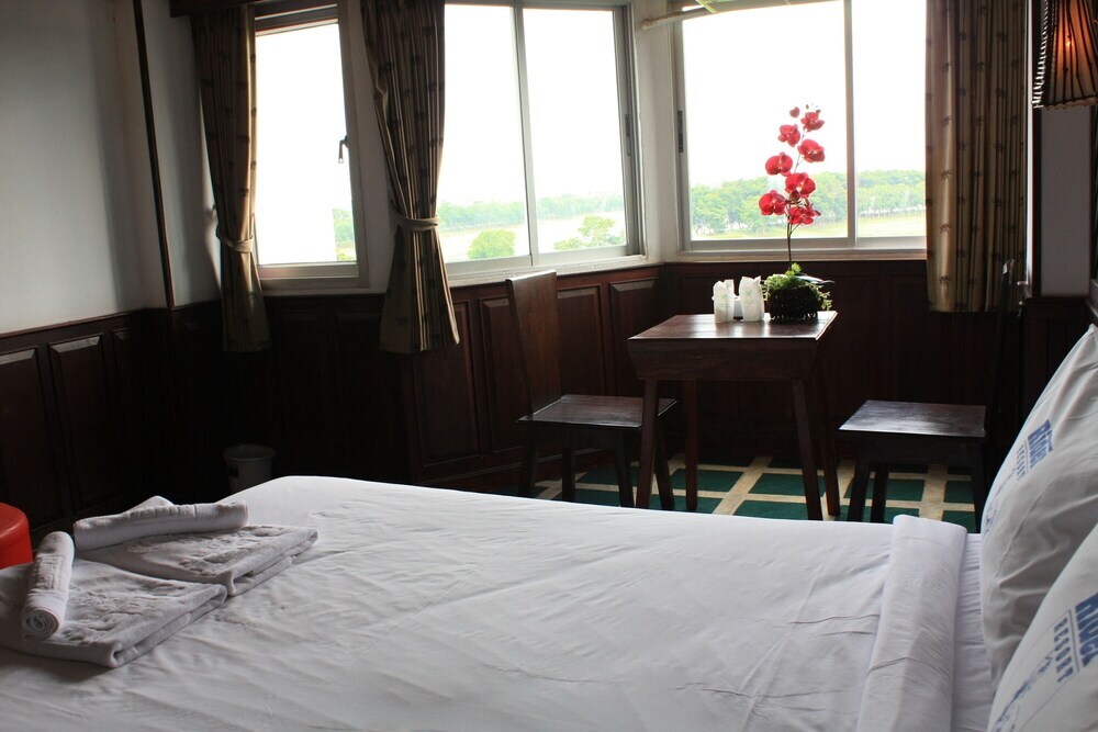 Бангкок: Rider Resort