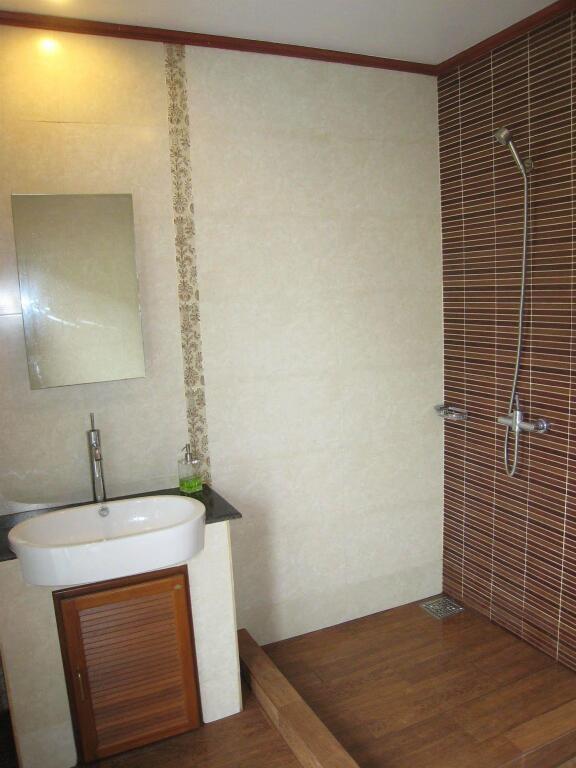 Сам-Рои-Йот: Mountain Breeze Villa
