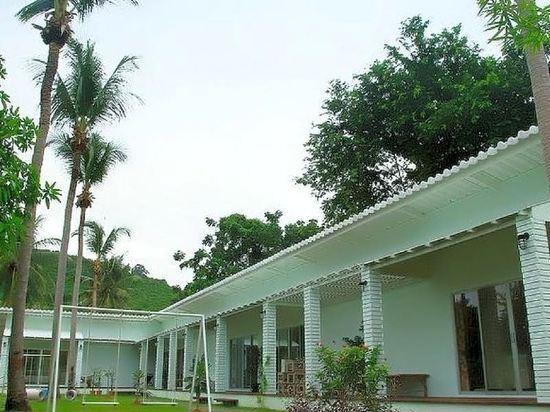 Сам-Рои-Йот: Tiew Maprao Ao Pran Resort